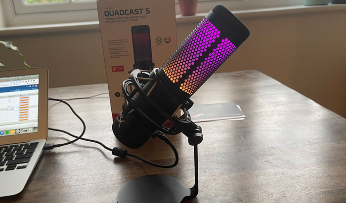 بهترین میکروفون گیمینگ RGB: HyperX QuadCast 2 S