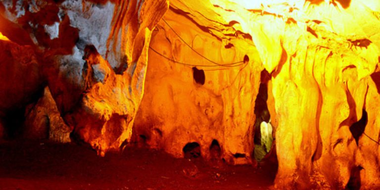 غار کارائین از بهترین جاهای دیدنی طبیعی آنتالیا