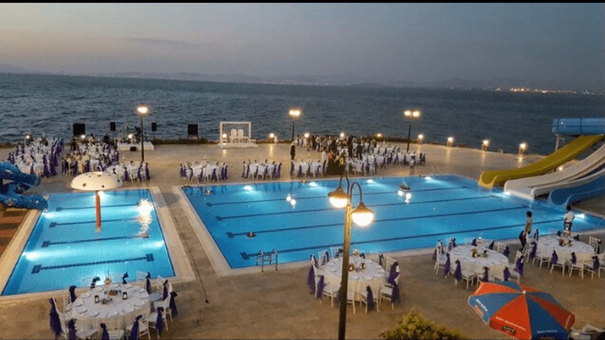 پارک آبی ساحل دیوان (ِDivan Beach Aqua Park)