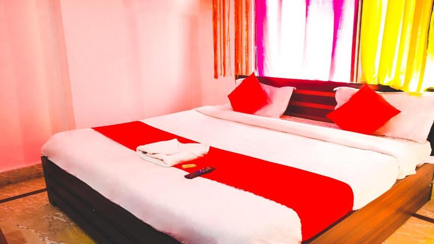 Roomshala 124 Royal inn Rohini (هتل 3 ستاره)